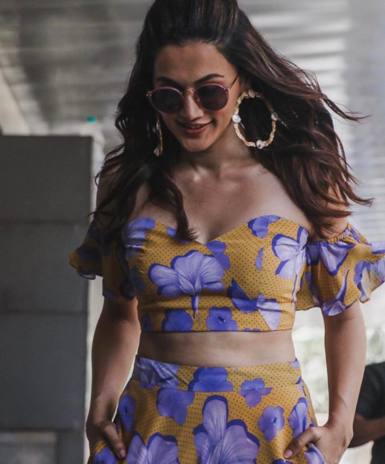 Taapsee Pannu - Textured Hoops with Pearls