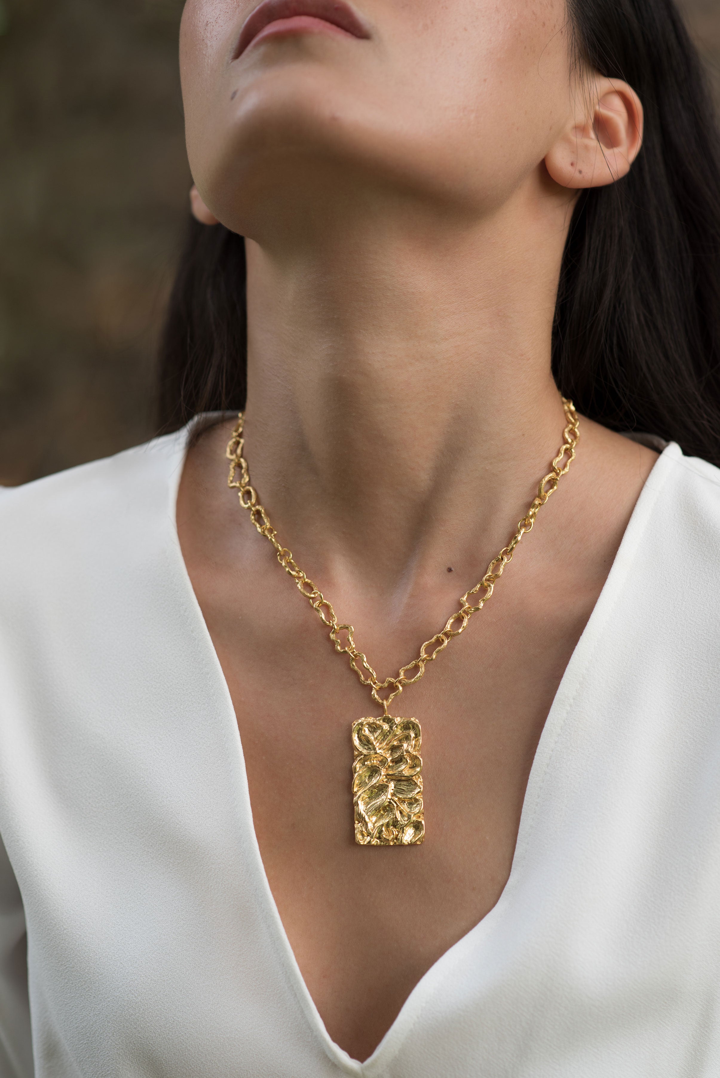 Brush stroke necklace