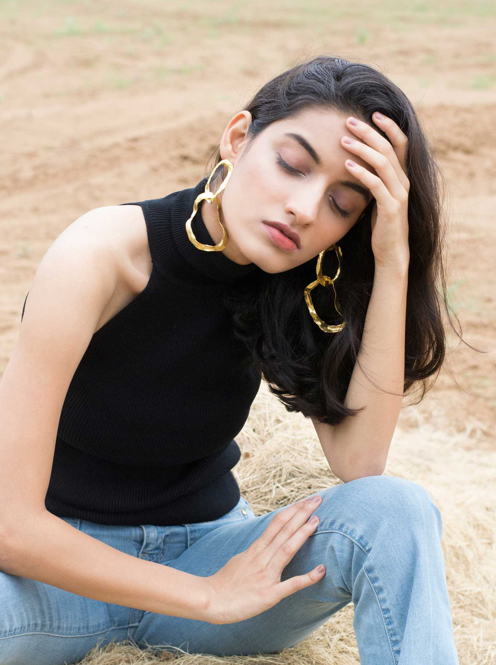 Kareena Kapoor - Crumpled Double Drops