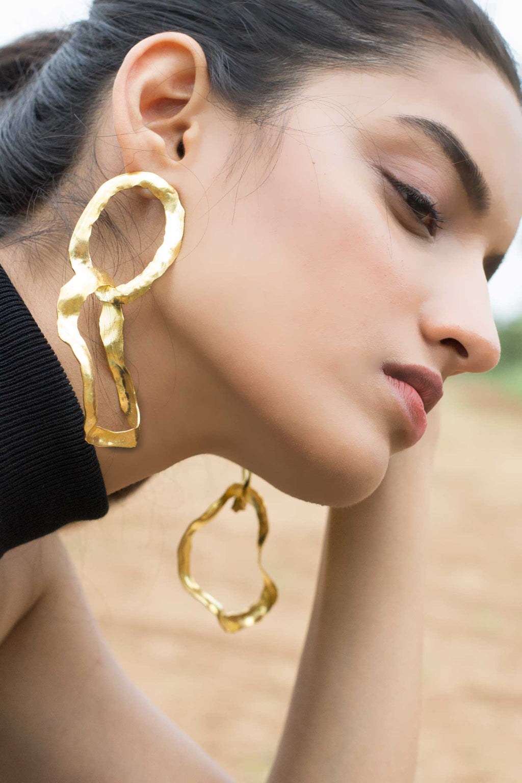 Kareena Kapoor - Crumpled Double Drops