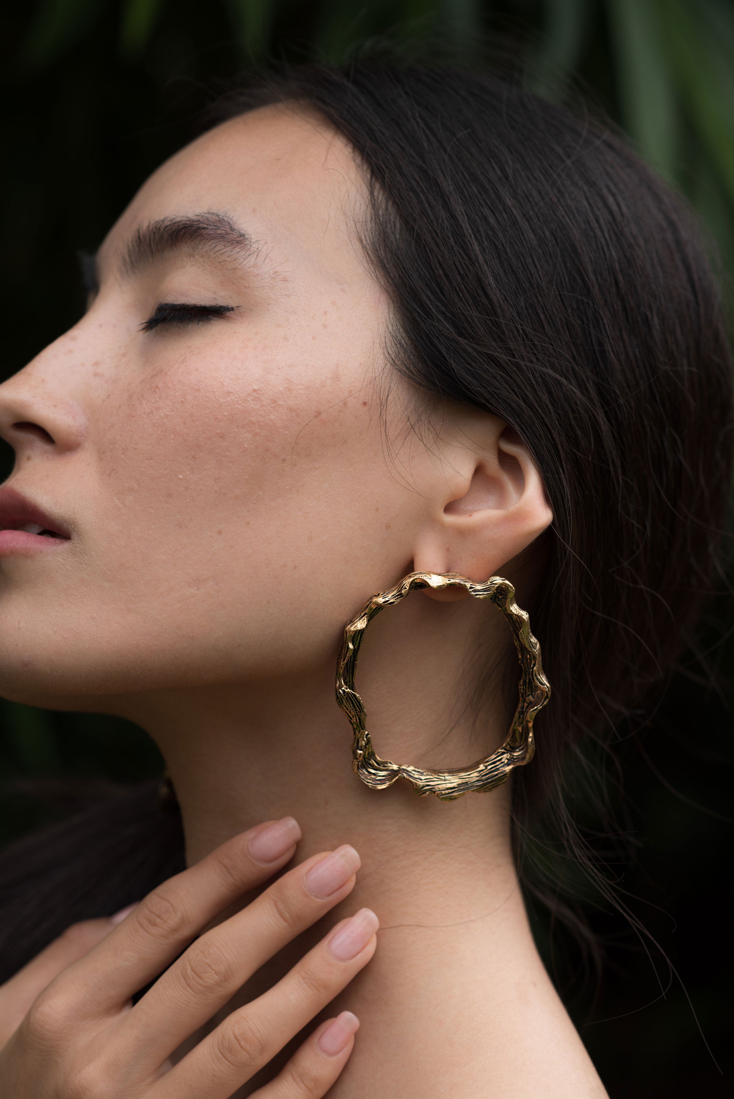 Bark texture classic hoops - oxidised