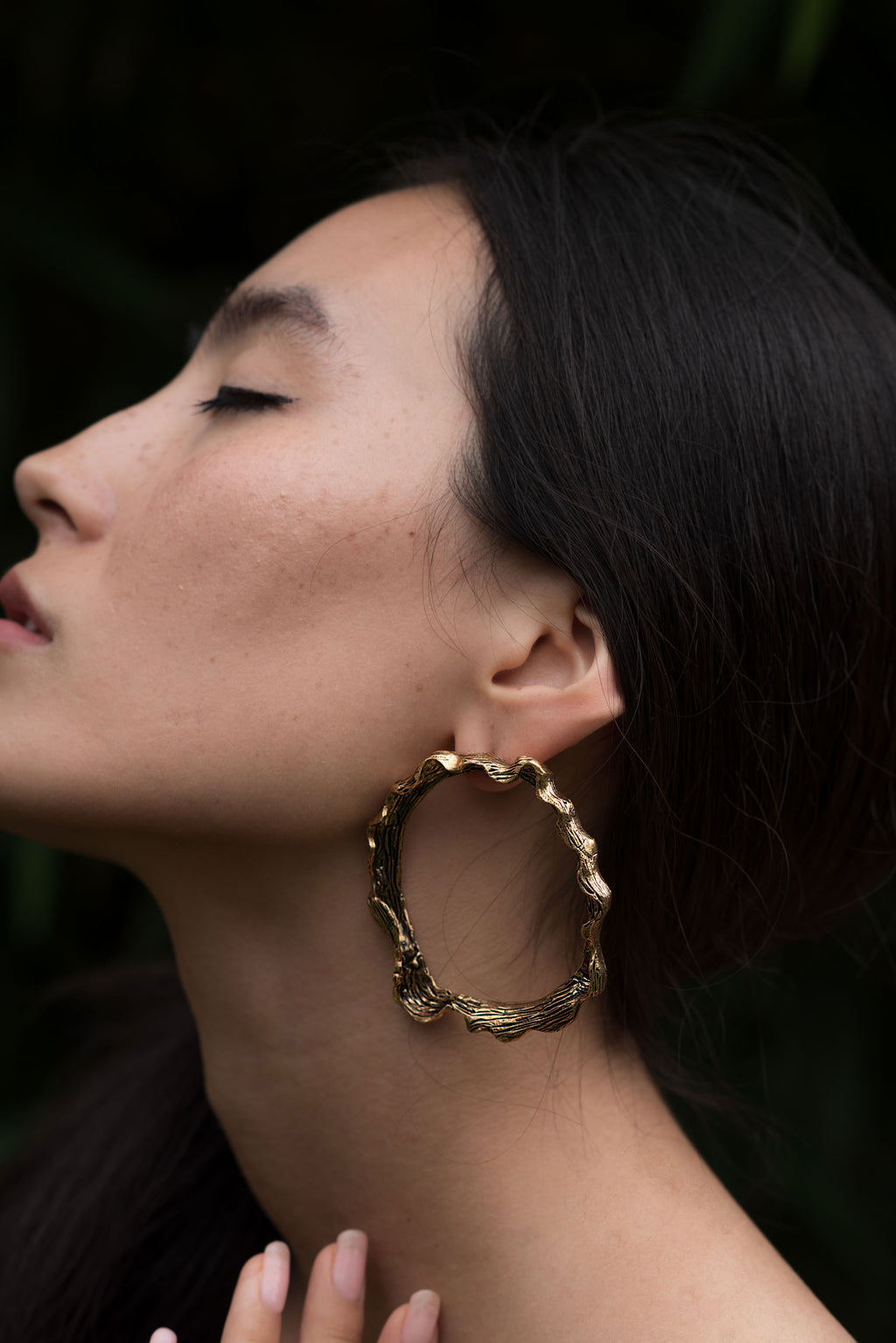 Bark texture classic hoops - oxidised