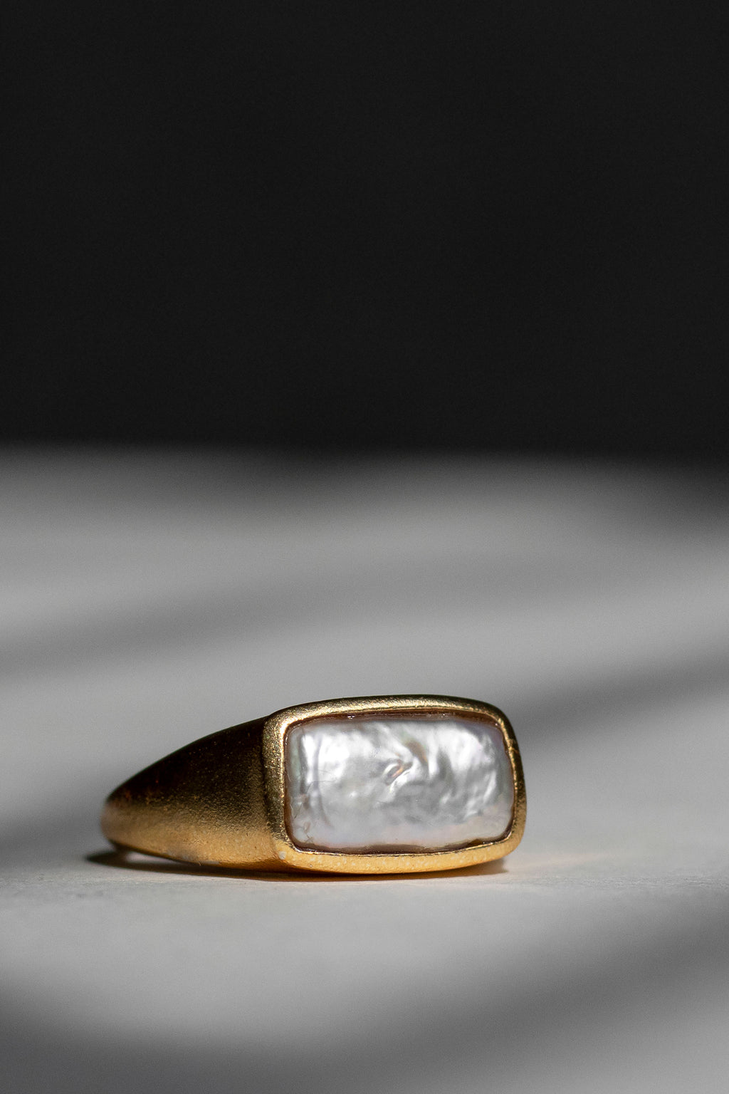 Rectangle pearl ring