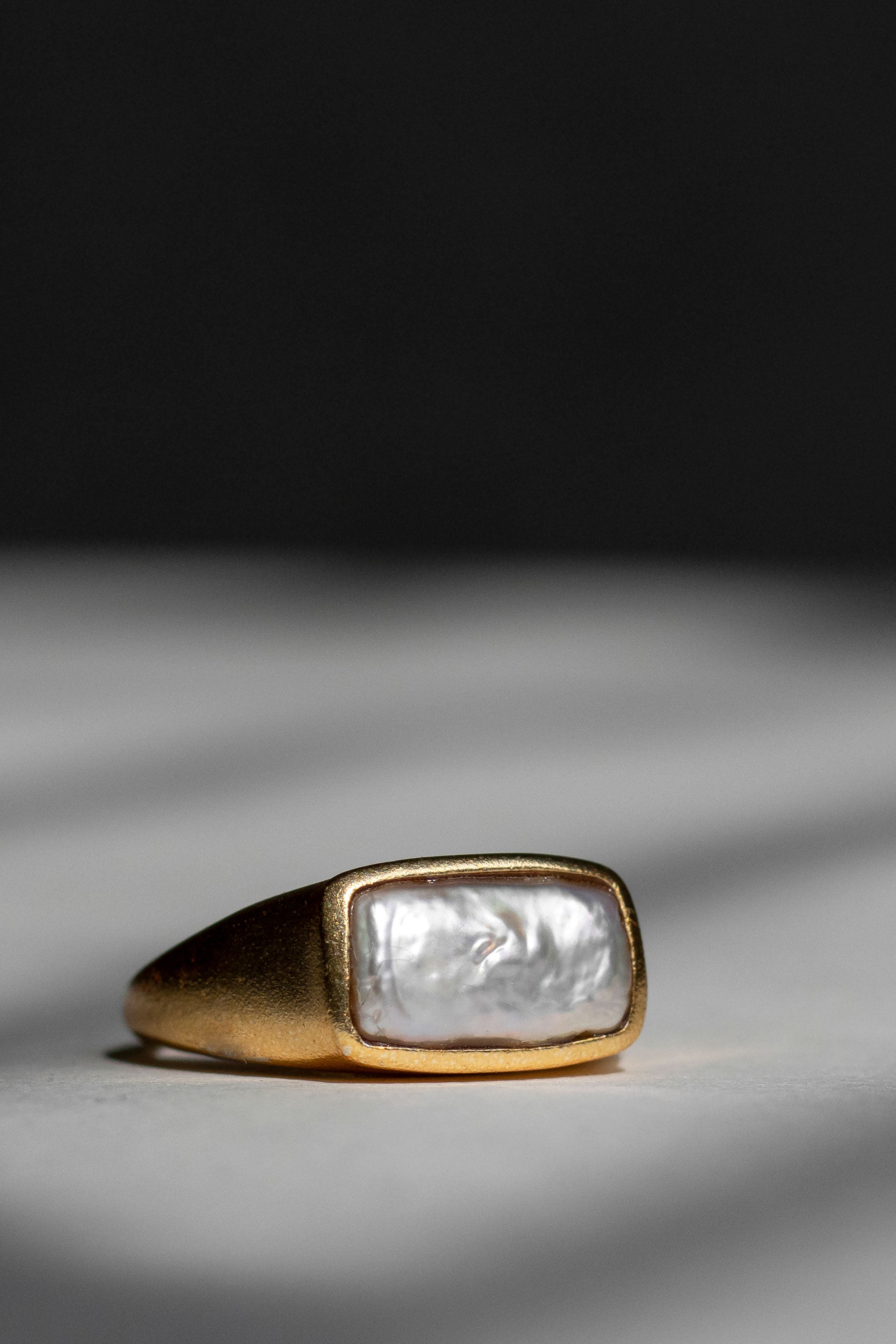 Rectangle pearl ring