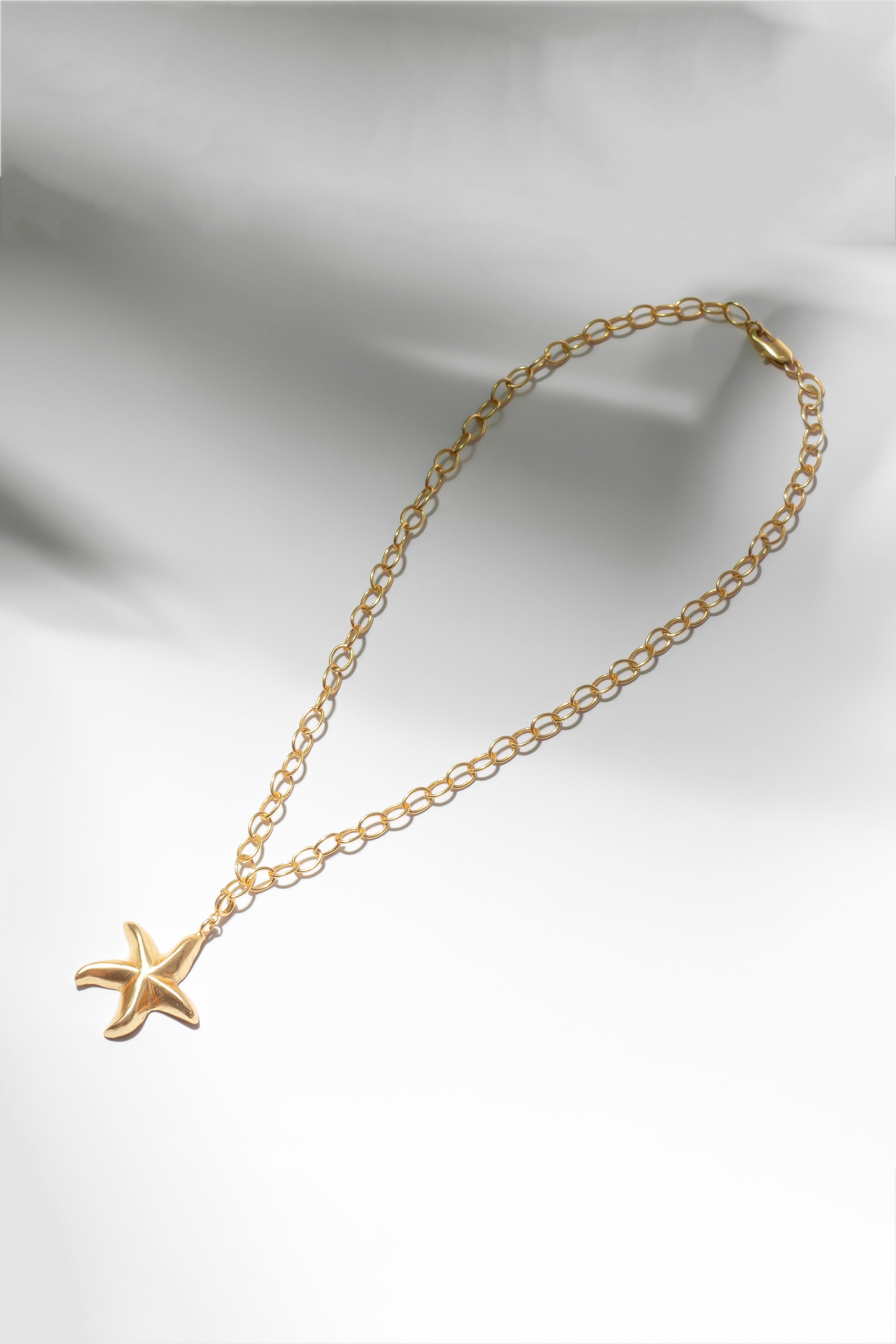 Interchangeable charm hoops