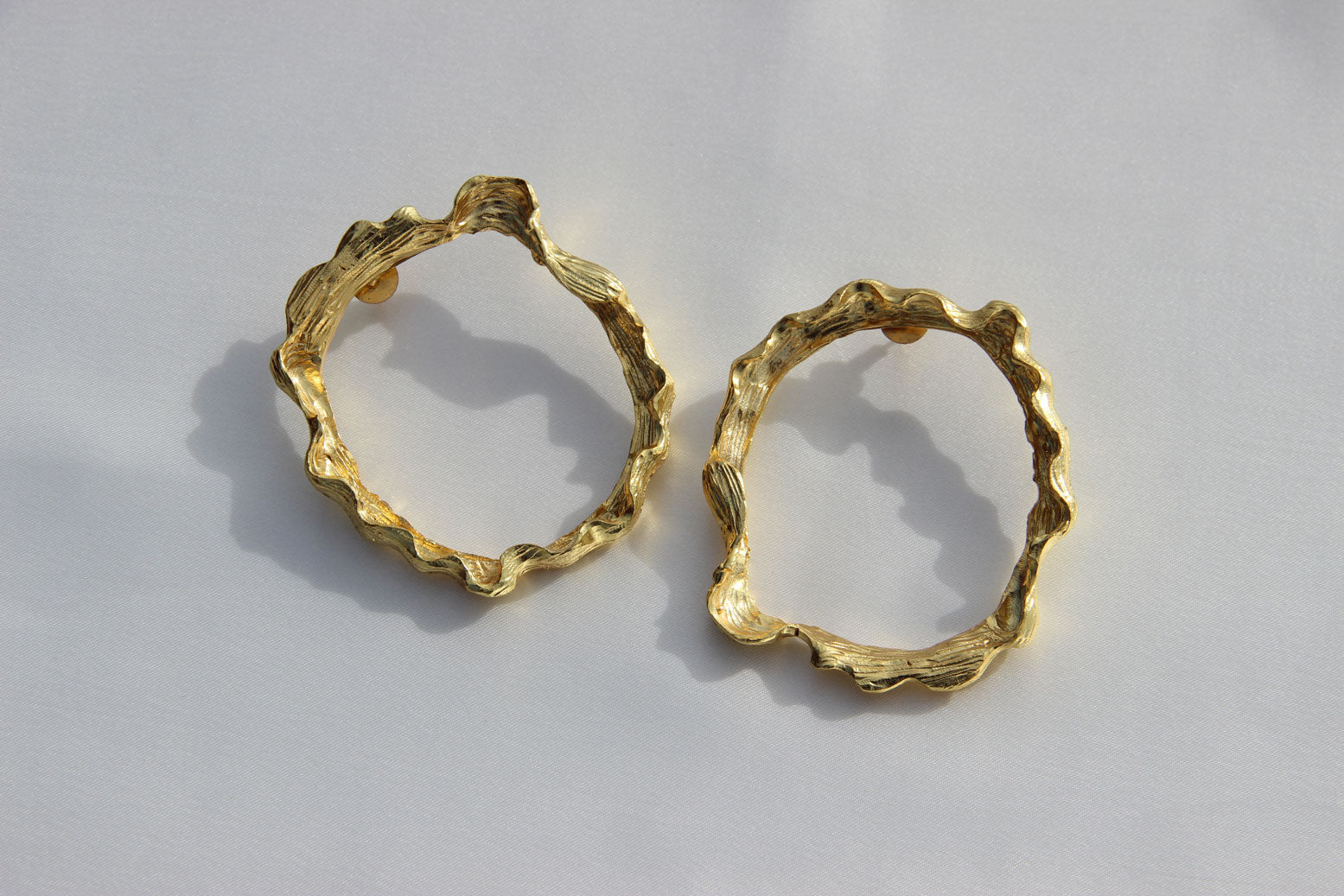 Bark texture classic hoops