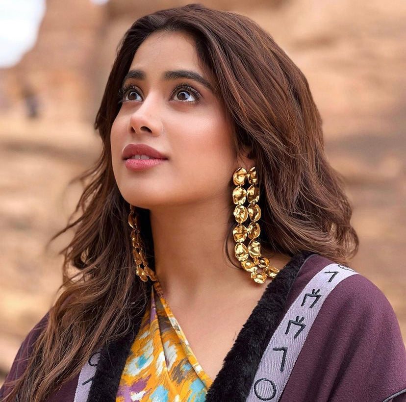 Janhvi Kapoor - Chunky Double Drops