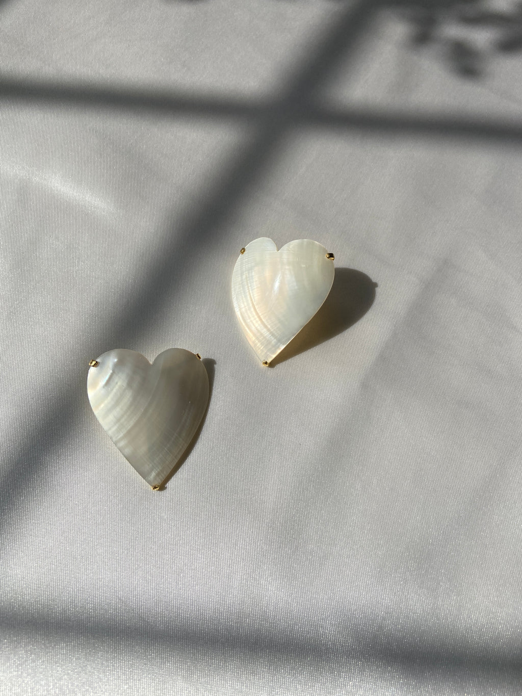 Heart pearl earrings