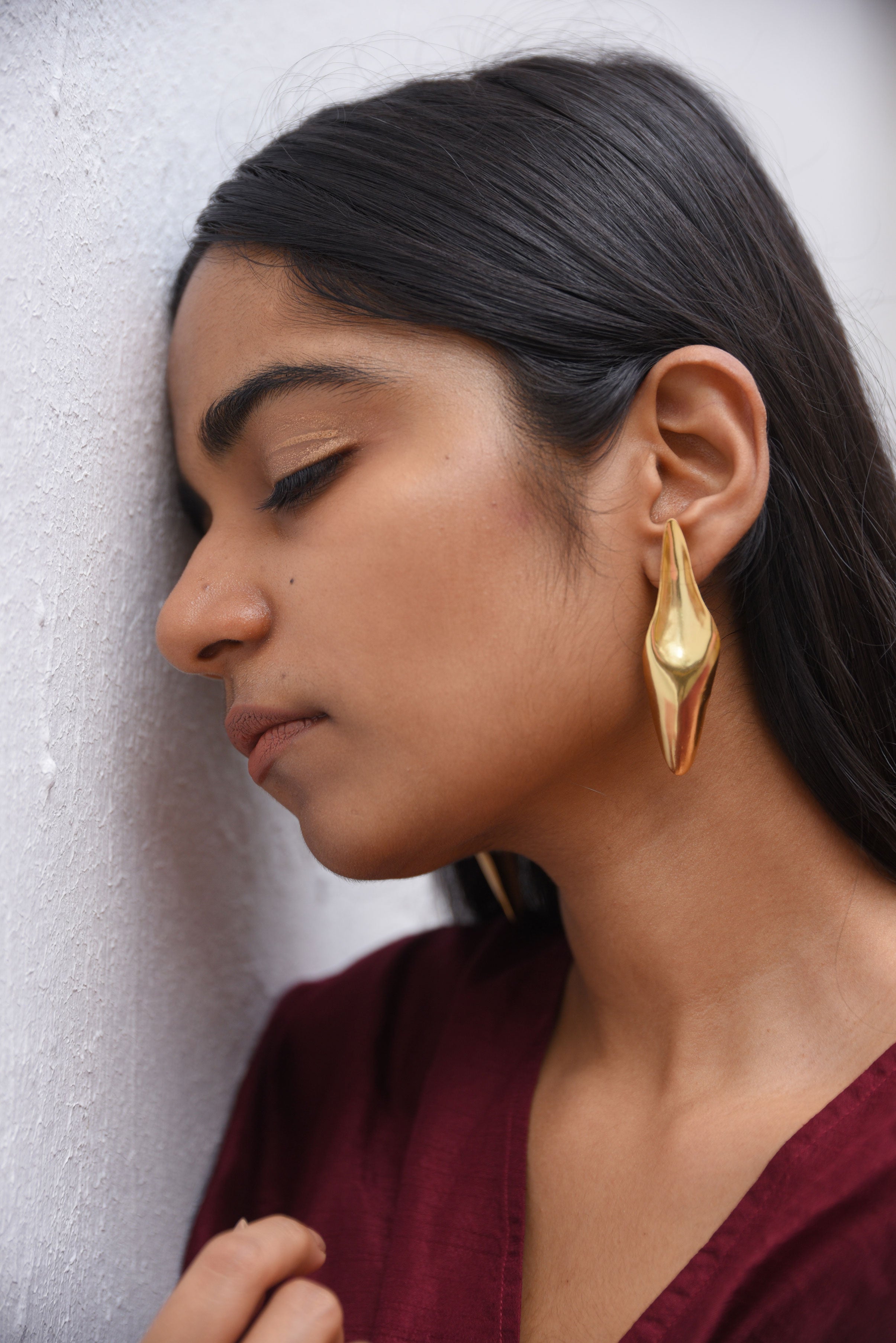 Weary earrings